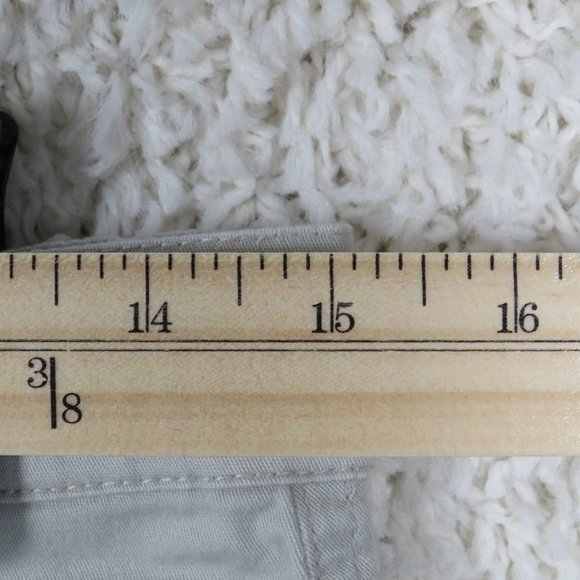 Gloria Vanderbilt Women's‎ Shorts Size 10 Tan - Picture 6 of 8